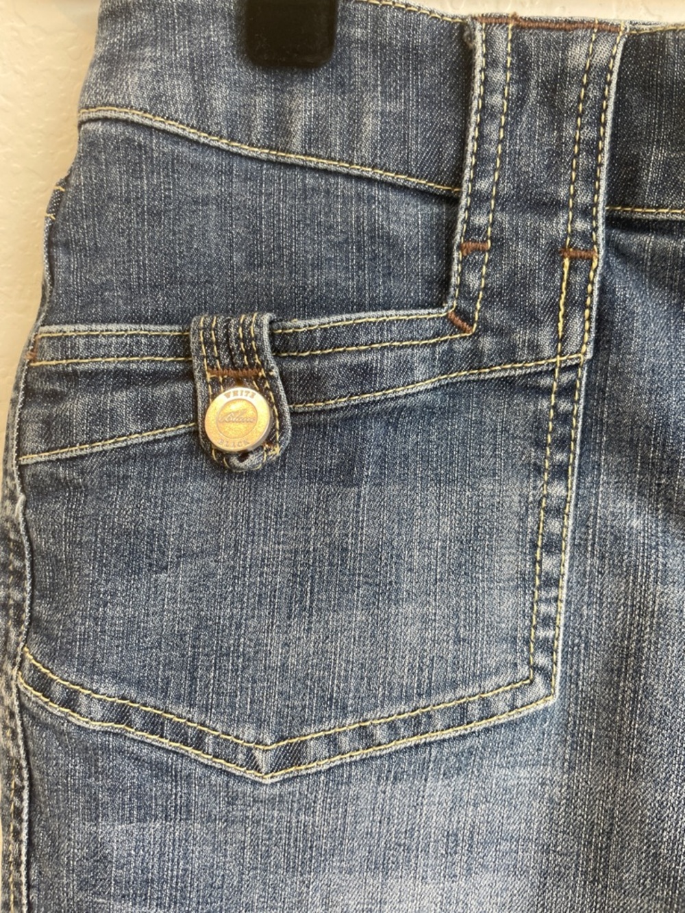 WHITE HOUSE BLACK MARKET • Denim Shorts • Size 6 - Picture 5 of 9